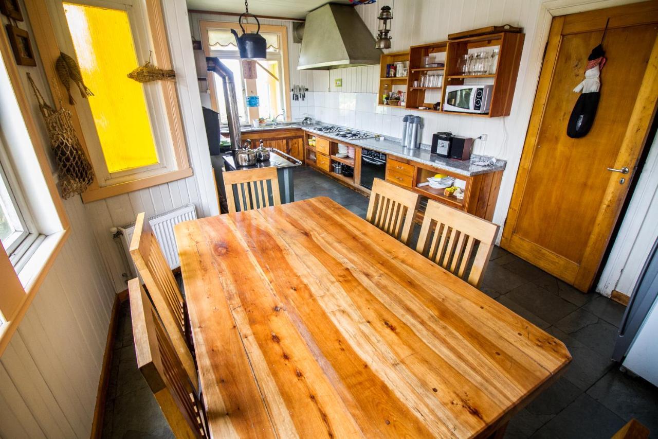 13 Lunas Hostel Ancud Eksteriør billede